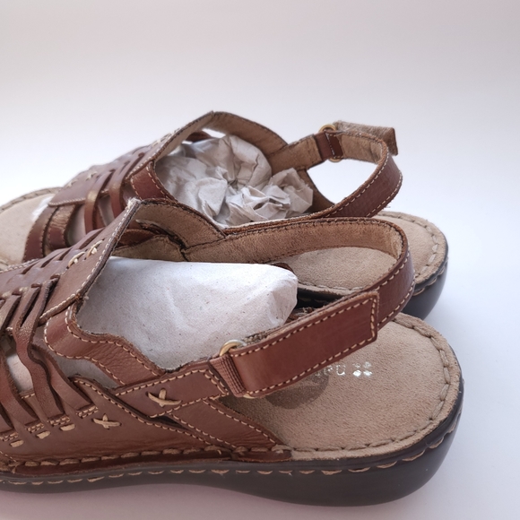 New Naturalizer Tan Corina Leather Sandals - Picture 4 of 13